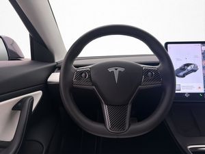 Tesla Model 3 bild 14