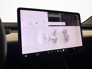 Tesla Model 3 bild 19