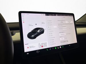 Tesla Model 3 bild 22