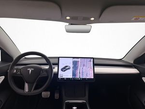 Tesla Model 3 bild 13