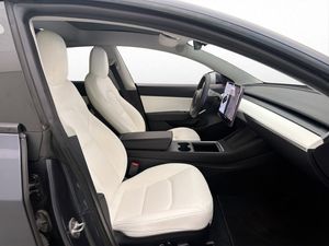 Tesla Model 3 bild 10