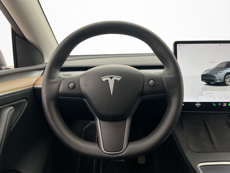 Tesla Model Y bild 16