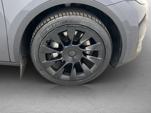 Tesla Model Y bild 35