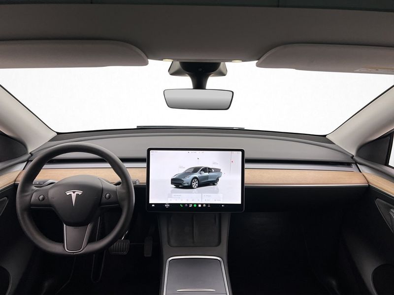 Tesla Model Y bild 15