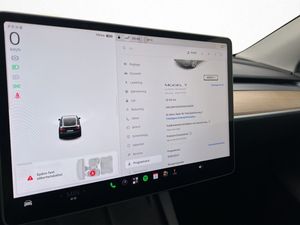 Tesla Model Y bild 25