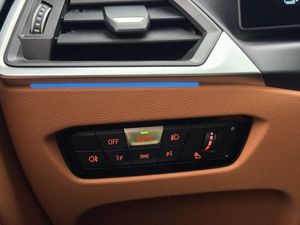 BMW i4 bild 28