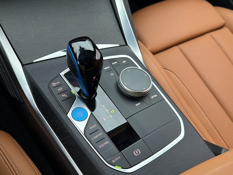 BMW i4 bild 23