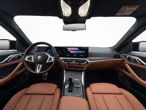 BMW i4 bild 14