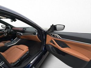 BMW i4 bild 12