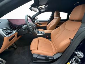 BMW i4 bild 31