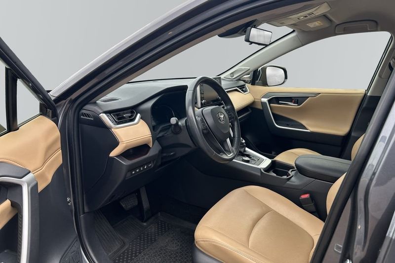 Toyota RAV4 bild 8