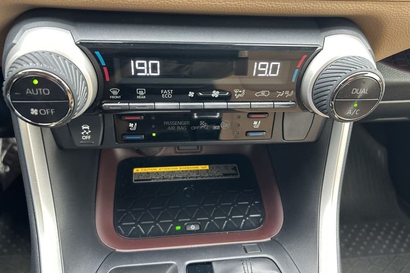 Toyota RAV4 bild 18