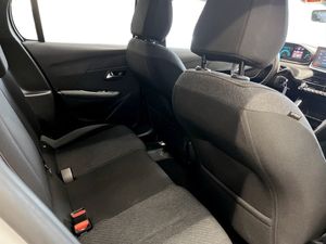 Peugeot 208 bild 16