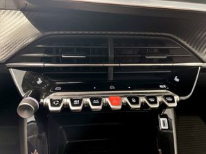 Peugeot 208 bild 13