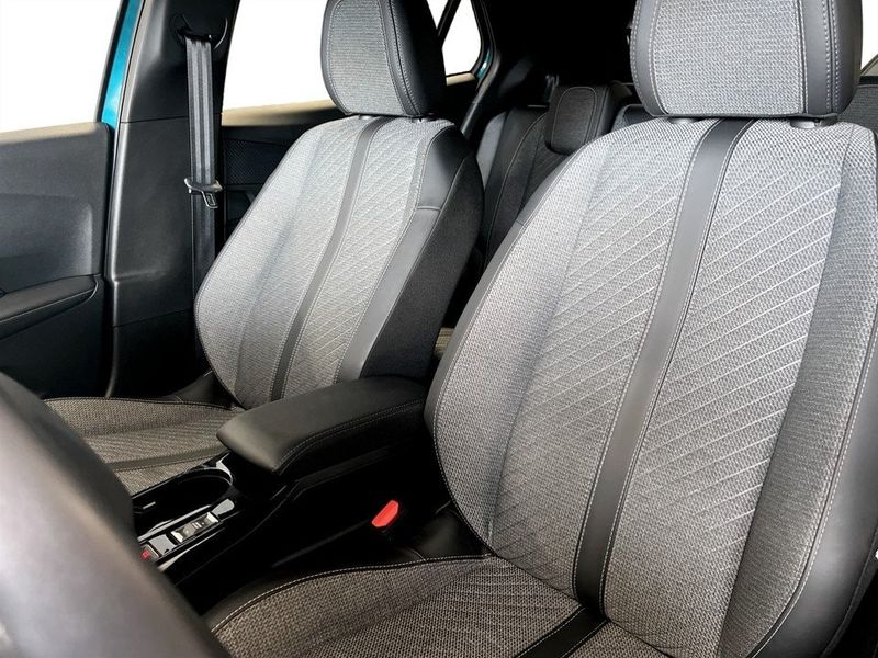 Peugeot 2008 bild 5