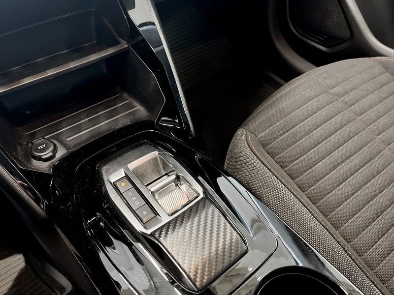 Peugeot e-208 bild 10