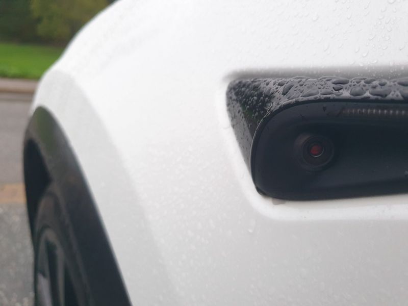 Tesla Model X bild 36