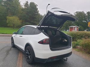 Tesla Model X bild 34