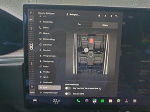 Tesla Model X bild 27