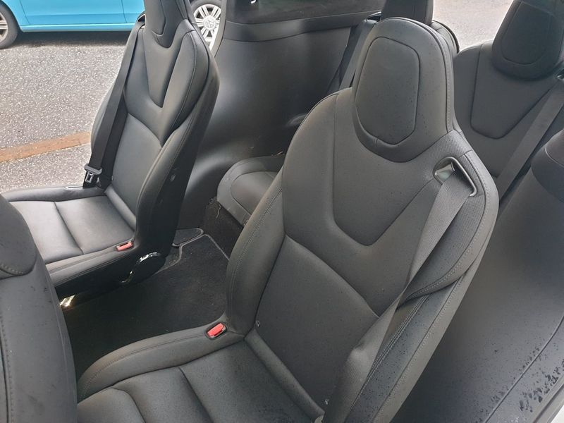 Tesla Model X bild 7
