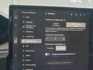Tesla Model X bild 18