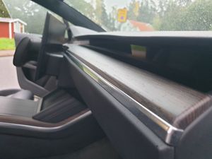 Tesla Model X bild 10