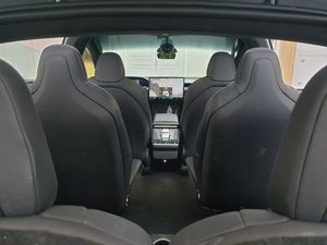 Tesla Model X bild 5