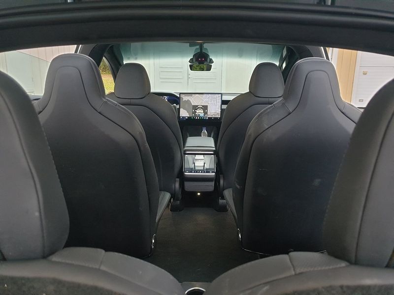 Tesla Model X bild 5