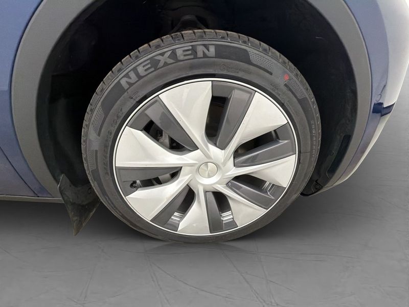 Tesla Model Y bild 33