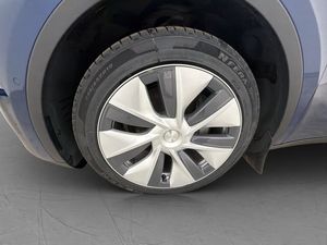 Tesla Model Y bild 30