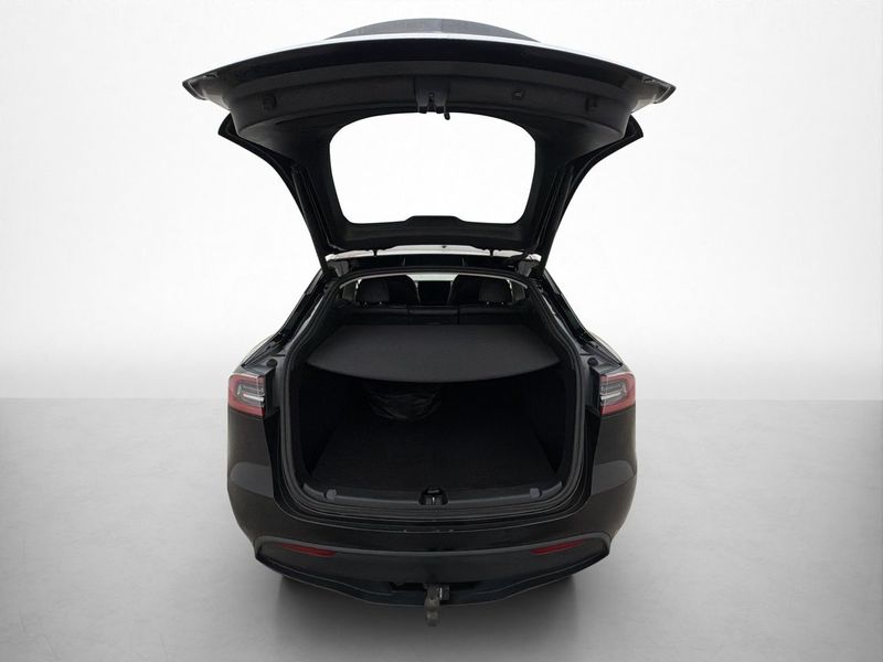 Tesla Model Y bild 29