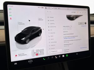 Tesla Model Y bild 25