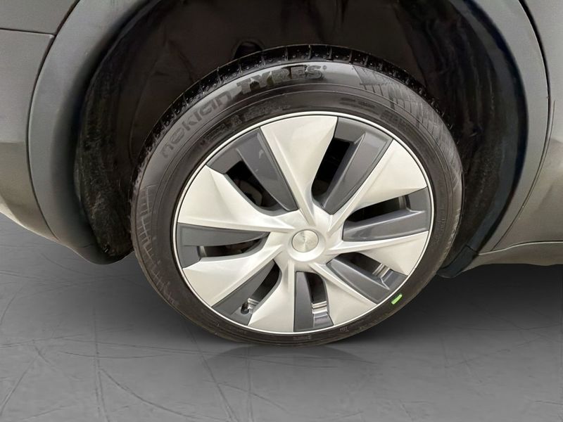 Tesla Model Y bild 34