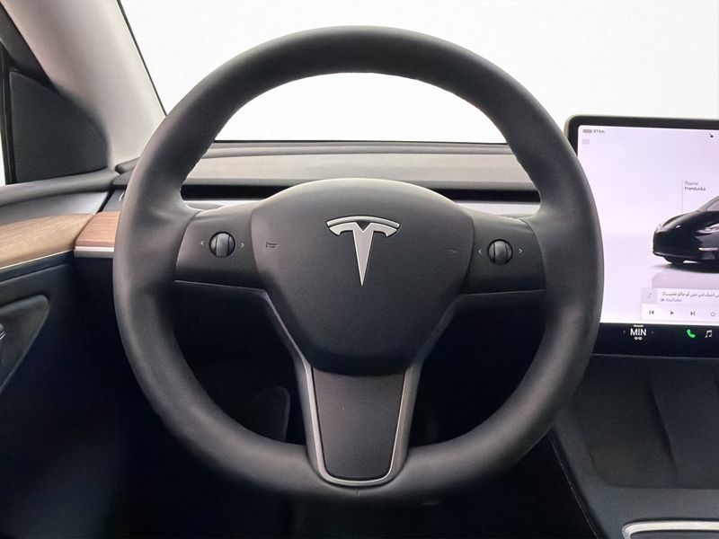 Tesla Model Y bild 14