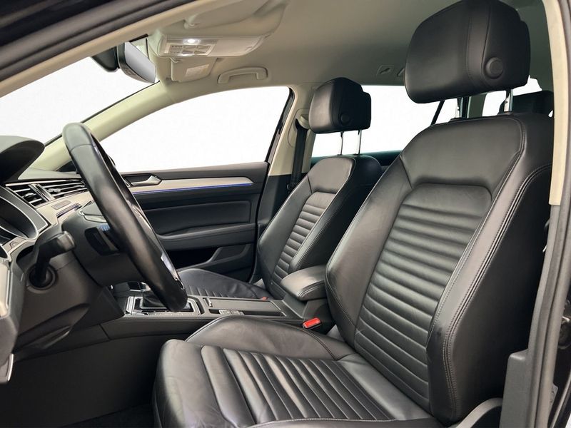 Volkswagen Passat bild 10