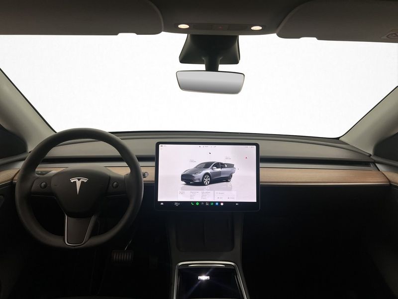 Tesla Model Y bild 15