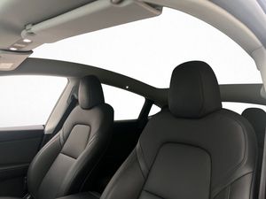 Tesla Model Y bild 14