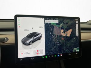 Tesla Model Y bild 25