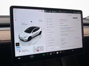 Tesla Model Y bild 28
