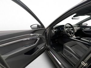 Audi e-tron bild 11