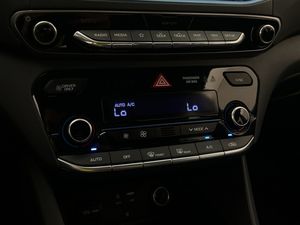 Hyundai IONIQ bild 24