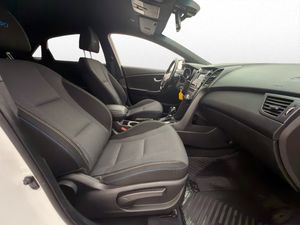 Hyundai i30 bild 23