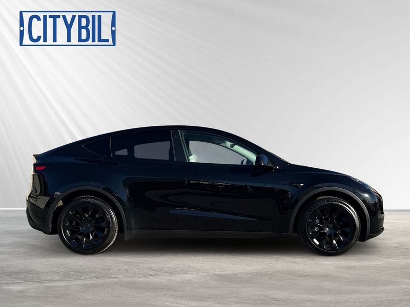Tesla Model Y bild 6