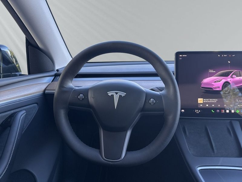Tesla Model Y bild 13