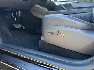 Tesla Model Y bild 17