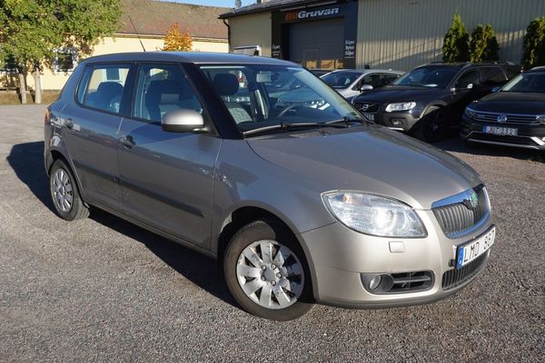 Skoda Fabia 1.2 M-värmare / Nybes / 13.600 Mil - 2009