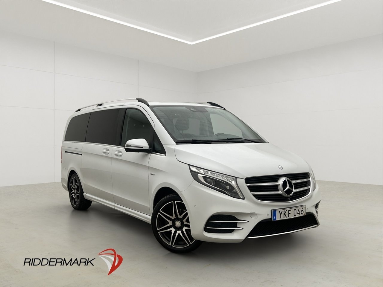 Mercedes V250