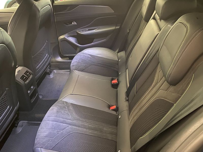 Peugeot 408 bild 8