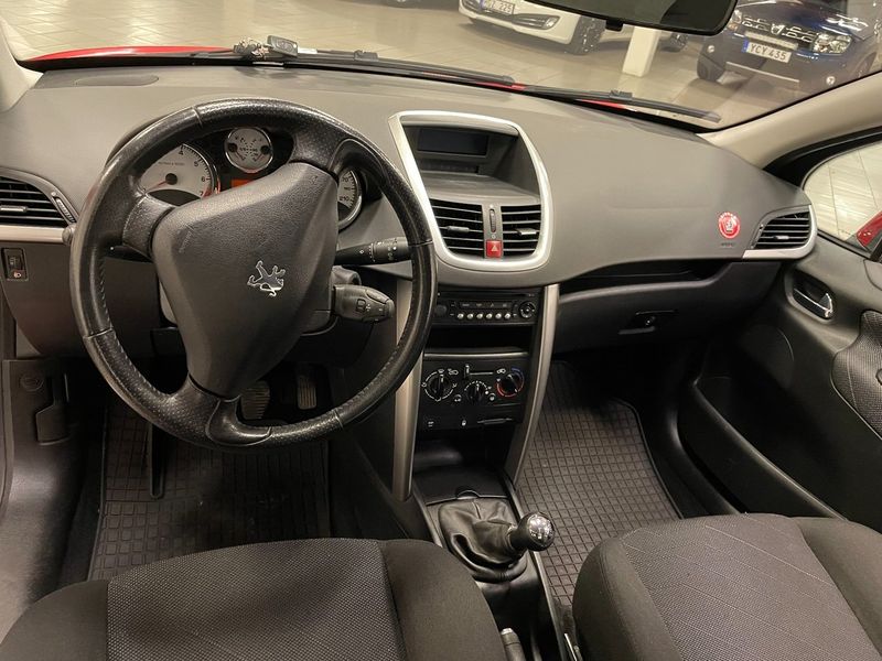 Peugeot 207 bild 3