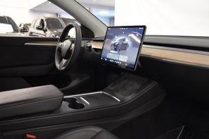 Tesla Model Y bild 9